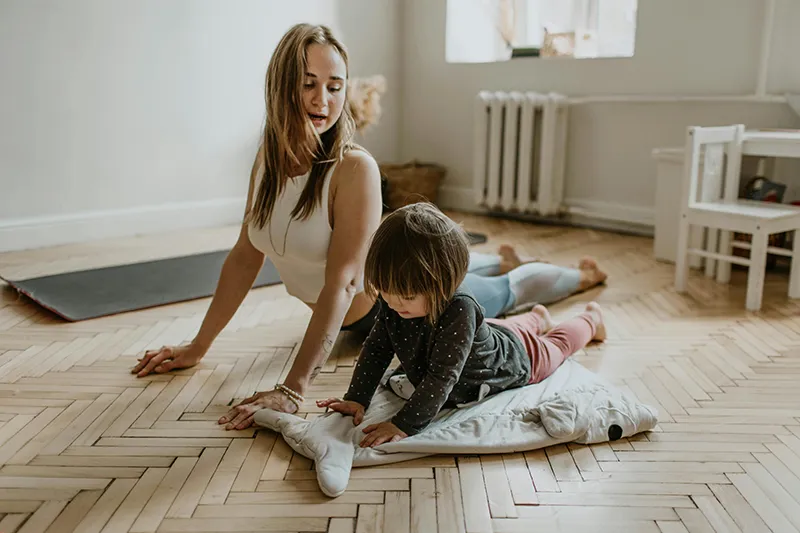 Kinderyoga: Leuke en leerzame houdingen met video's | Zanna Lyn Steultjens | ZenFam